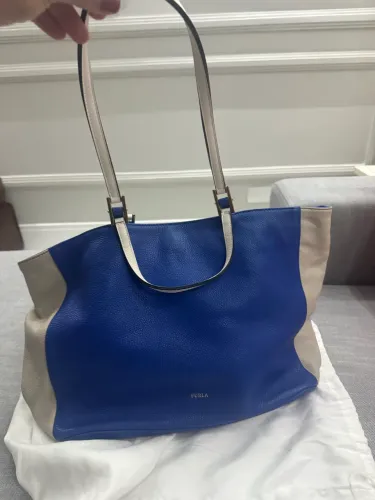 Bolsa Furla de couro original, Italiana
