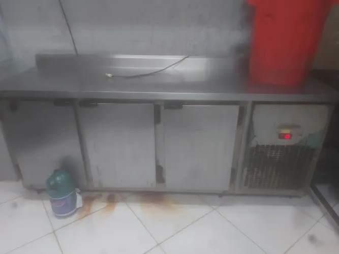 Freezer balcão