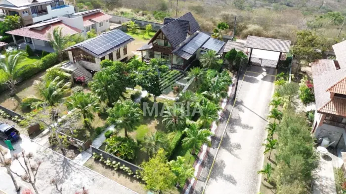 Casa de condomínio à venda em Gravatá/PE! Com 4 suítes!