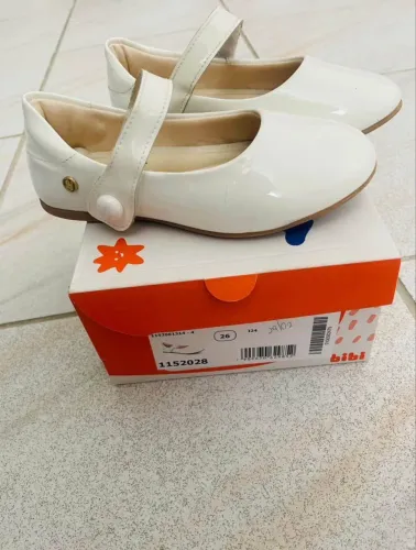 Sapatilha Infantil Bibi Ballerina Basic de Verniz Branca