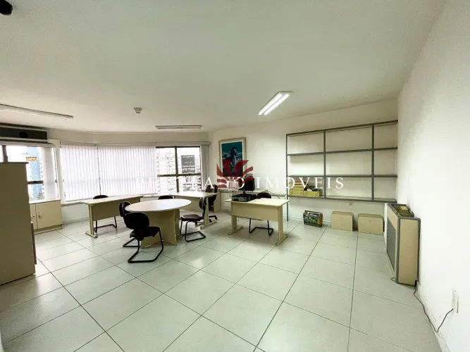 Sala comercial com 51m², Centro - Canoas/RS