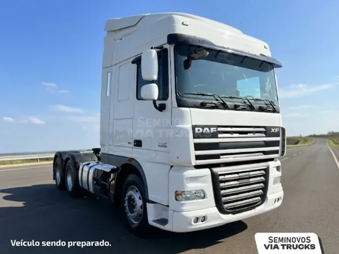 Caminhão com baixa KM! DAF XF 510 6x4 2020 - Cavalo traçado revisado e com garantia