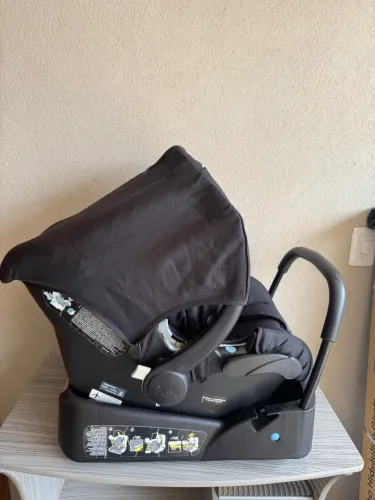 Bebê conforto com Base
