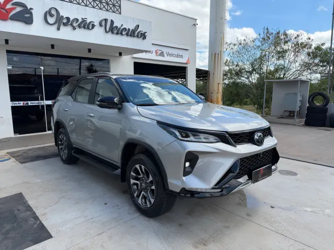 Toyota Hilux SW4 Diamond 2.8 TB 4X4 Die. Aut. 2024