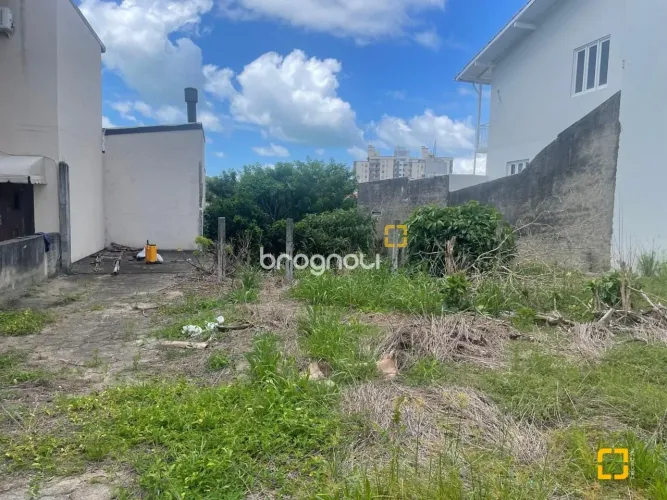 Terreno com 412,37 m² Bairro Capoeiras / Estreito Florianópolis SC