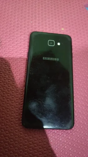 Samsung j4