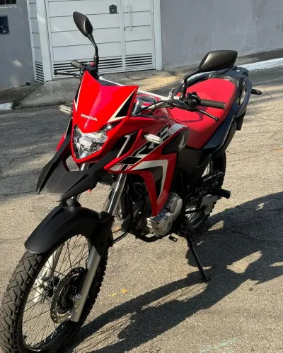 VENDO COM URGÊNCIA XRE 300 Rally 2023 - Entrada a partir de 4.500