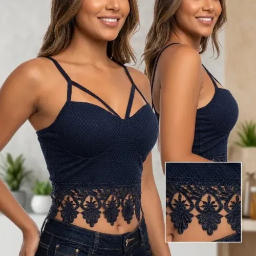 Cropped Feminino de Alcinha com Tiras no Decote e Barrado em Renda Guipir