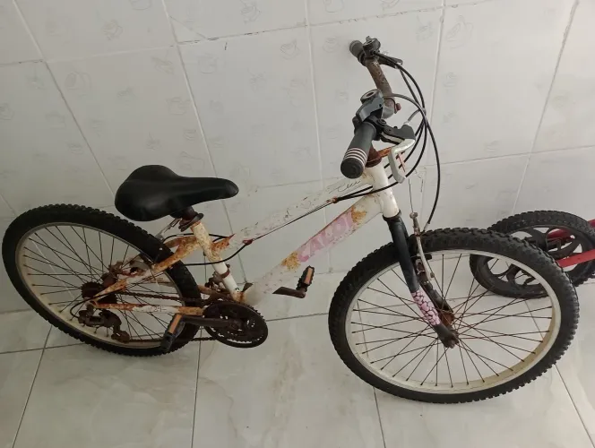 BICICLETA ARO 20 TODA BOA NO PRECINHO R$ 150,00