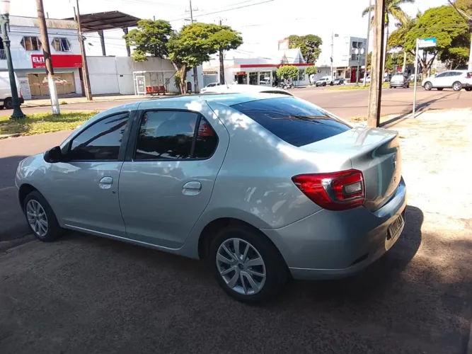 Renault Logan Expres. P.avant. Hi-flex 1.6 8V 4P 2015