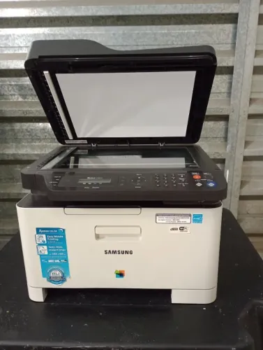 Impressora color multifuncional Samsung