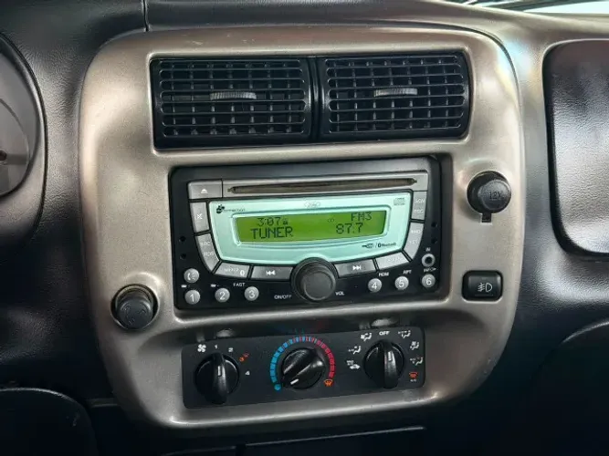 Ford Ranger XLT 3.0 PSE 163cv 4X2 CD TB Dies. 2011