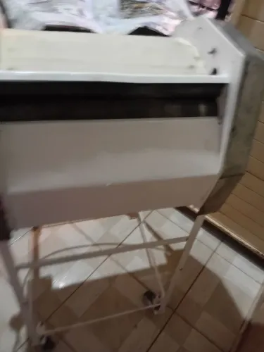 Modeladora de pães 