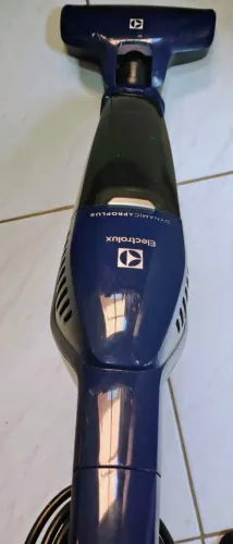 Aspirador vertical Electrolux dinâmica pró plus 
