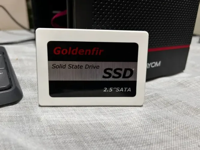 SSD 240GB Goldenfir 2.5" SATA - Novo/Pouco Uso (Melhore o desempenho do seu PC ou Notebook