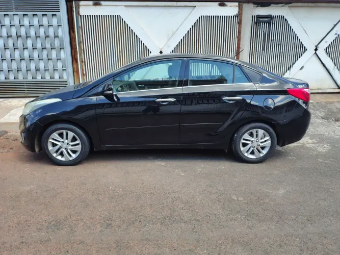 Hyundai HB20S Premium 1.6 Flex 16V Aut. 4P 2014