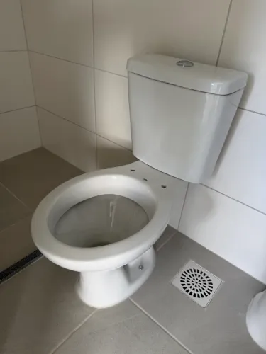 Vaso sanitário e pia banheiro 