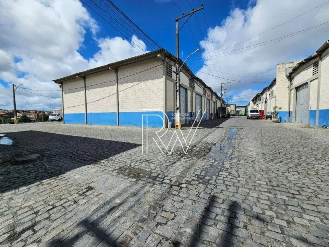 Galpão para alugar, 130 m² por R$ 5.051,85/mês - Pirajá - Salvador/BA