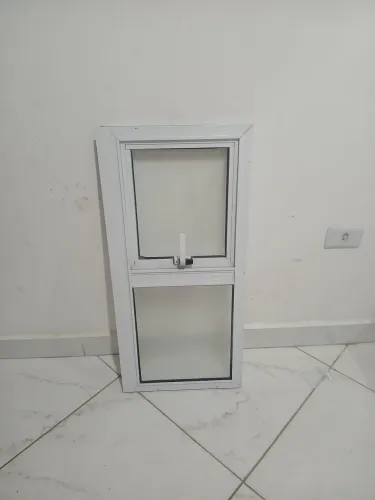 Vitro basculante alumínio branco