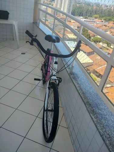 Bicicleta aro 26 com marcha