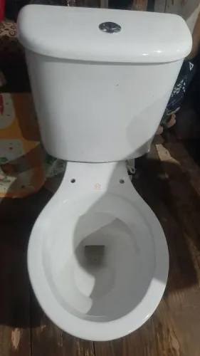 Vendo vaso banheiro acoplado es tá bem novinho