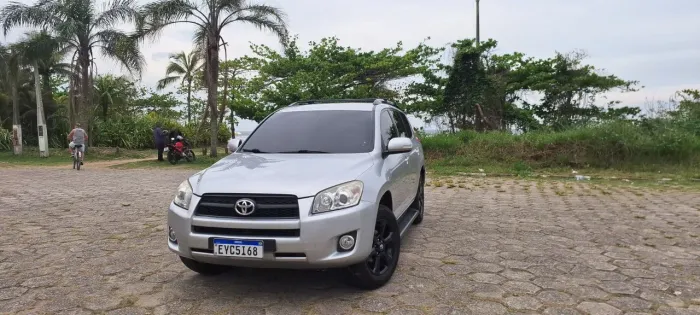 Toyota RAV4 2.4 4X2 16V 170cv Aut. 2011
