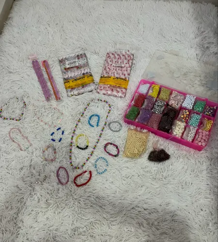 Kit de pulseiras (artesanato)