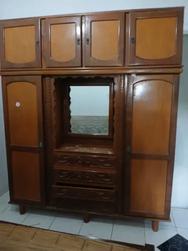 Guarda-Roupa Antiguidade