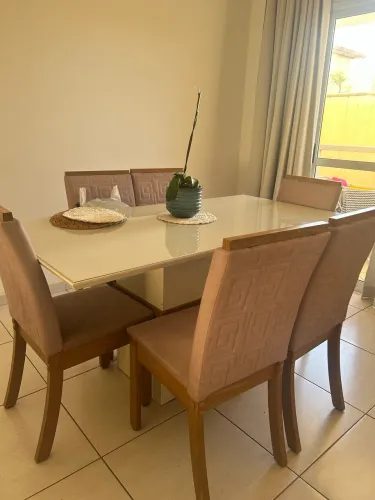 Mesa com cadeiras 6 lugares