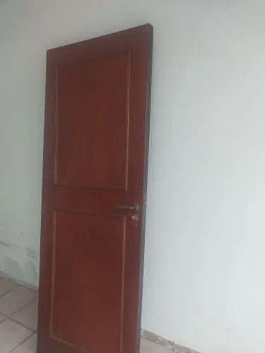 Porta de nadeira med 2x10 X 0.80