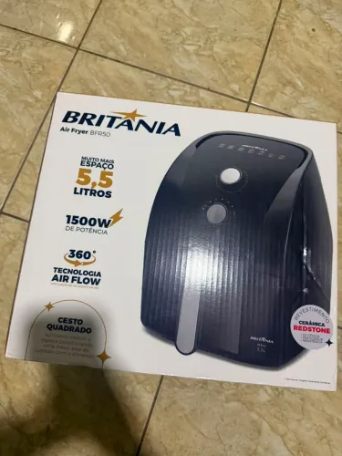 Fritadeira Air Fryer Britânia 5,5L 1500W BFR50 Redstone 127V Lacrado