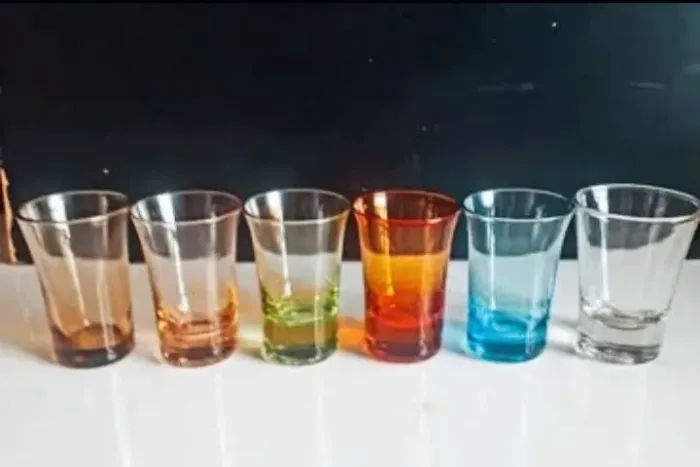 Copos para Bebida Coloridos São 06.