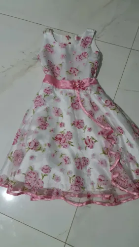 Lindas roupas infantil aproveite para adquirir para sua princesa peças tamanho 6 desapega.