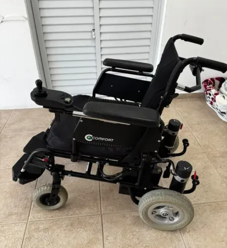 Cadeira de Rodas Motorizada Comfort EB103S Praxis - Excelente Estado | Baterias Novas
