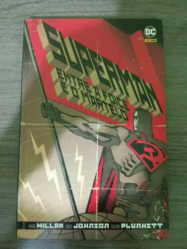 HQ Superman Entre A Foice e o Martelo