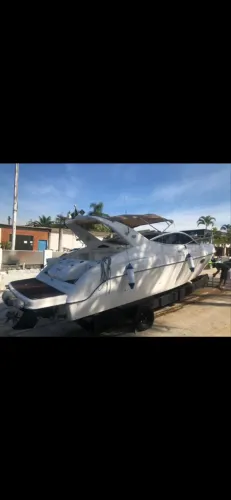Lancha Phantom 290
