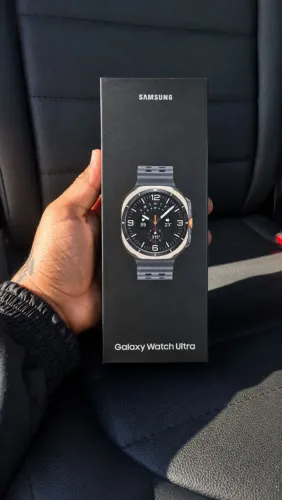 Samsung Galaxy Watch Ultra LTE (eSIM) - Estado de Novo