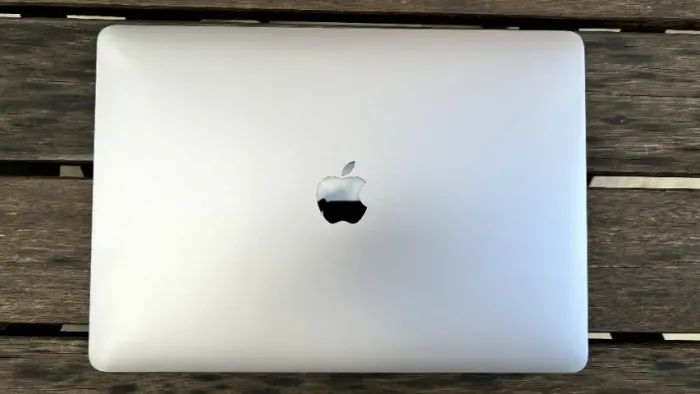 MacBook Pro M1 2020 - 8GB RAM / 256GB SSD - Perfeito Estado