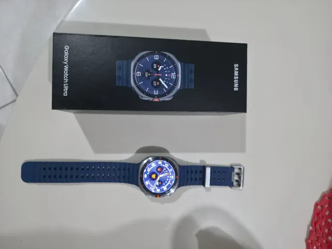 Samsung Galaxy Watch Ultra 64GB LTE/Bluetooth + 3 Pulseiras e Garantia