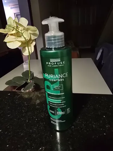 Gel de limpeza Puriance Control Profuse 300 ml