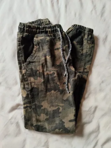 Calça masculina infantil tamanho 14