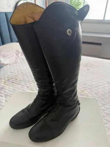 Vendo bota de hipismo da Almeida número 36