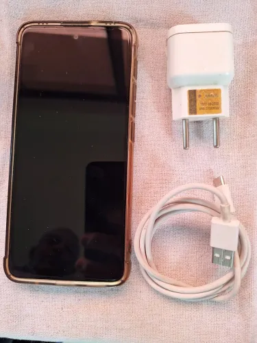 Celular Motorola E40