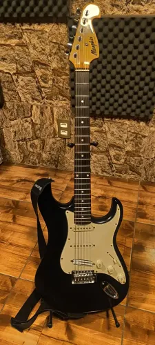 Guitarra Memphis MG32 by Tagima (cap Seymour duncan)