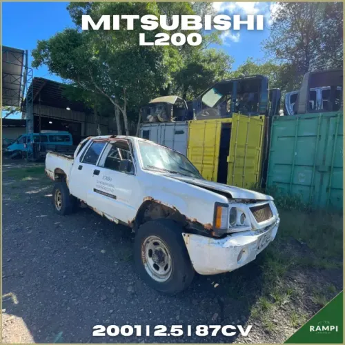 Sucata Mitsubishi L200 2001 2.5 87cv