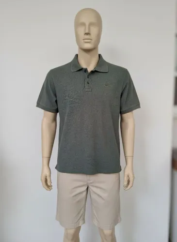 Camisa semi nova tamanho M
