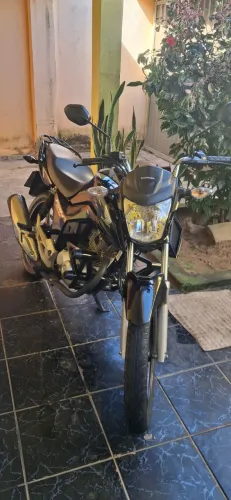 CG FAN 160 TODA ORIGINAL, REVISOES NA HONDA, MOTO ADESIVADA TRANSPARENTE SEM ARRANHOES