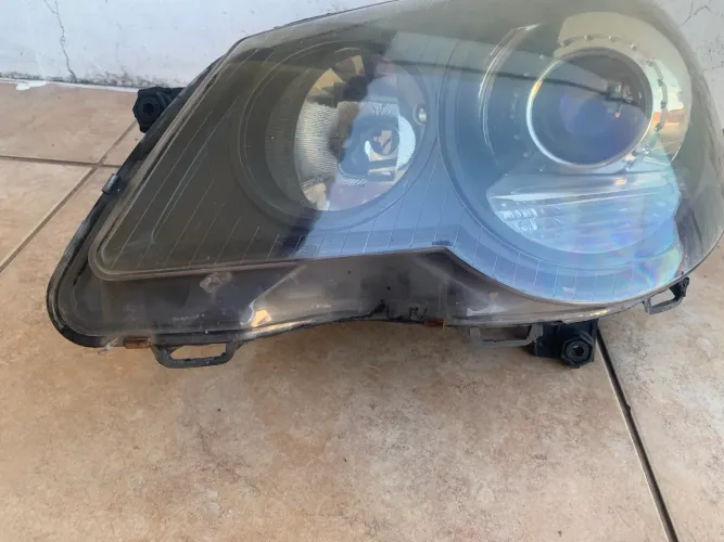 Farol polo projetor