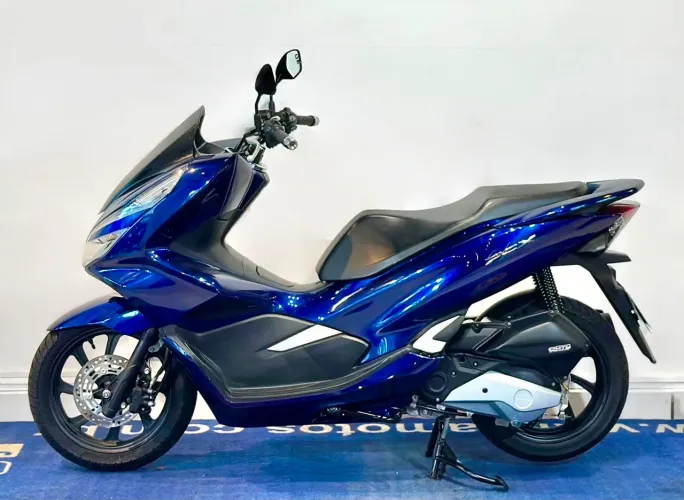 PCX 150 DLX