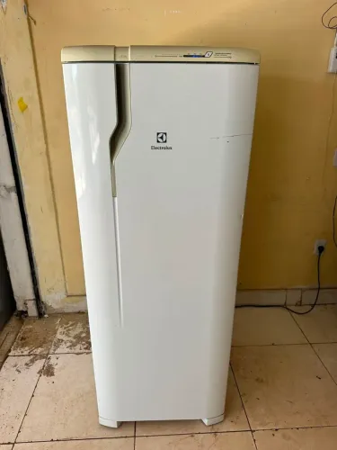 Linda geladeira Electrolux frost free